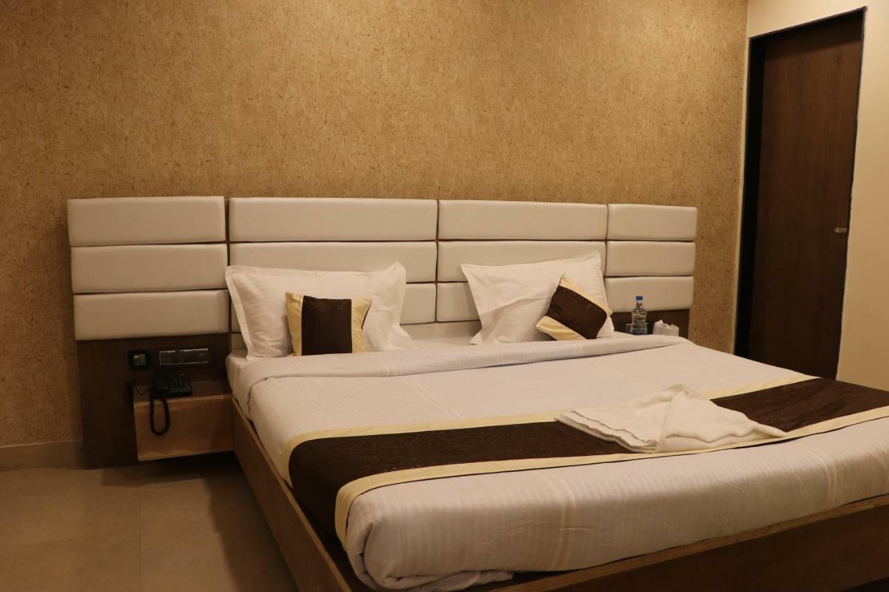 Ganesh Bhavan By Vinayak Hotels Brahmapur Exterior foto